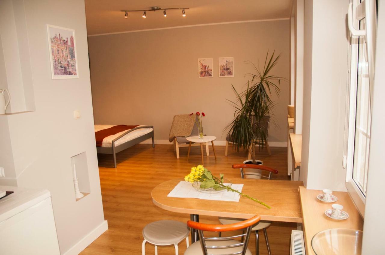 - Old Town Apartament *